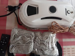 Robot Limpiacristales con Accesorios