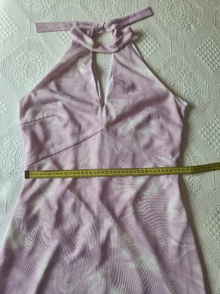 Vestido escote Halter lila y Blanco