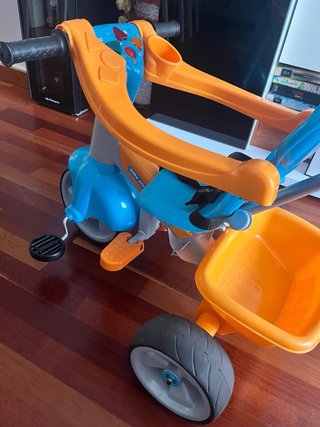 Triciclo Feber Baby Plus Music