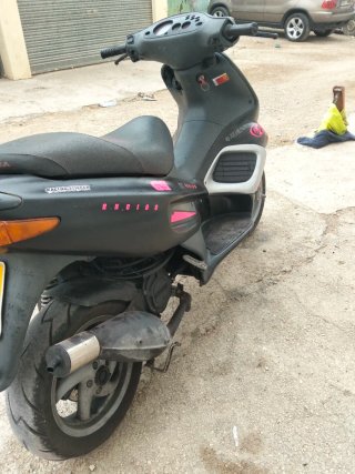 Gilera Runner 50 Negra y Rosa
