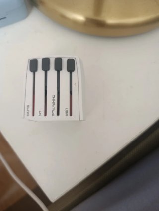 Adaptador de viaje universal 250V