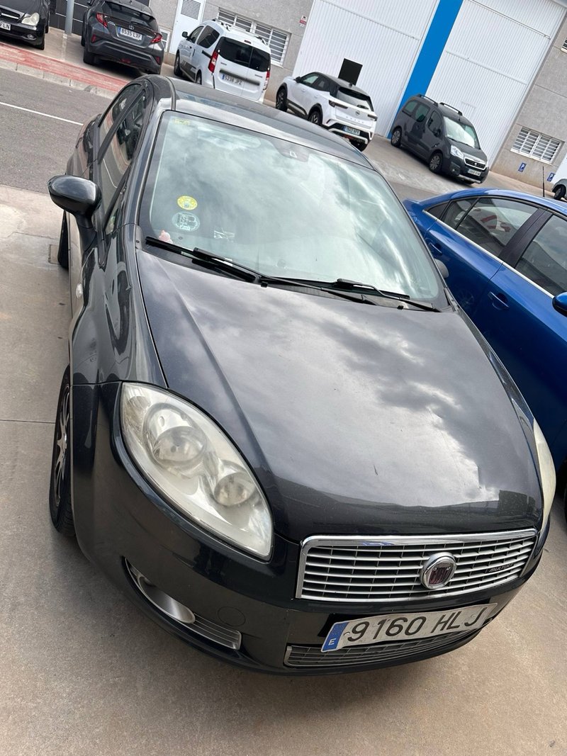 FIAT Linea 2012 - foto 1
