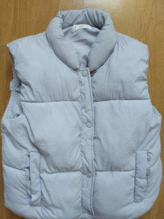 Chaleco acolchado gris Mango talla 14 S