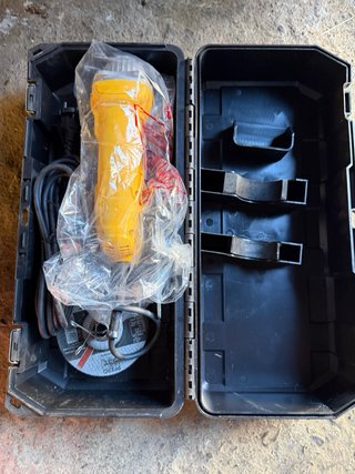 Amoladora DeWalt D28134-QS 1100W Nueva