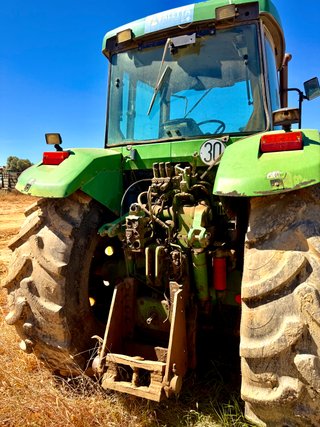 Tractor agrícola John Deere 7610