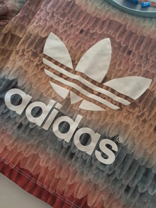 Camiseta Adidas Originals Plumas Talla S
