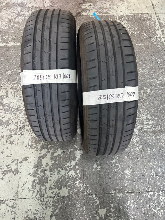 Neumáticos Vredestein 205/65 R17 100Y Usados