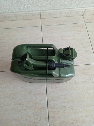 Bidón militar 10L