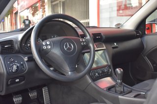 Mercedes-Benz Clase C 2004