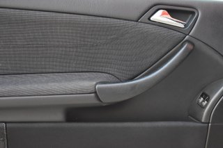 Mercedes-Benz Clase C 2004