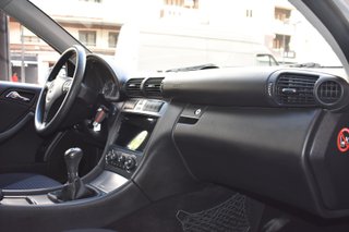 Mercedes-Benz Clase C 2004