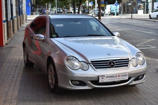 Mercedes-Benz Clase C 2004