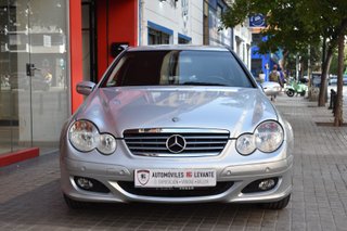 Mercedes-Benz Clase C 2004