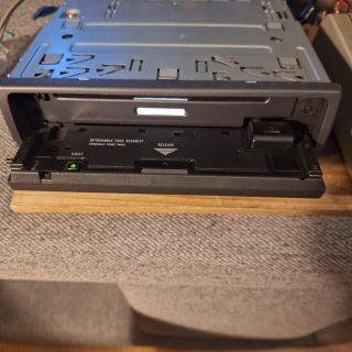 Radio CD Pioneer DEH-P835R con Bluetooth