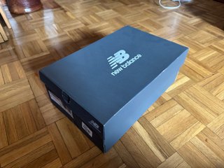 Caja Zapatillas New Balance Gris Vacía
