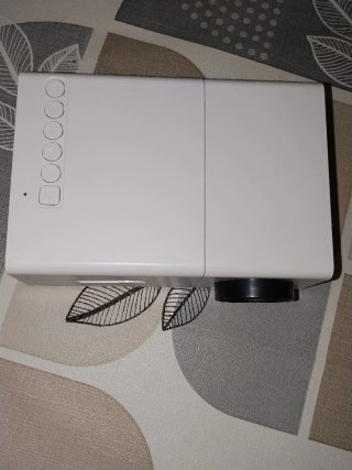 Mini proyector LED YG300S con mando