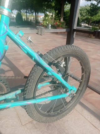 Bicicleta infantil azul