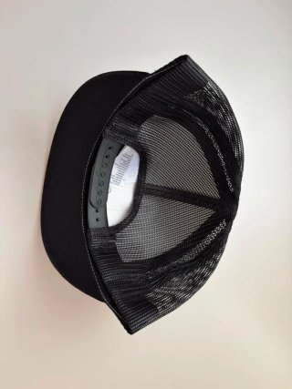Gorra Makita Trucker Negra y Blanca