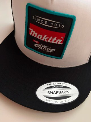 Gorra Makita Trucker Negra y Blanca