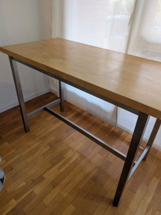 Mesa alta madera y metal