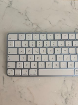 Teclado Italiano QWERTY Azul Lightning