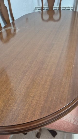 Mesa de comedor y 6 sillas