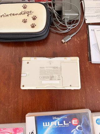 Nintendo DS Lite Blanca + Accesorios y Juegos