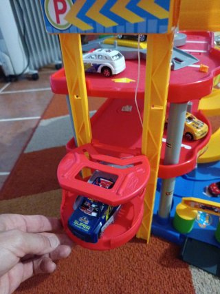 Parking de Juguete con Coches