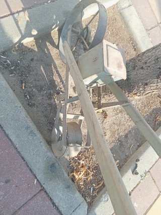 Sembradora de remolacha antigua. Precio a convenir