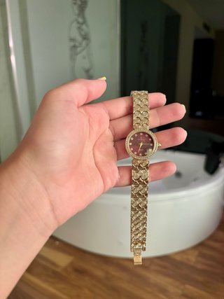 Reloj Coliseum Dorado y Rojo Mujer