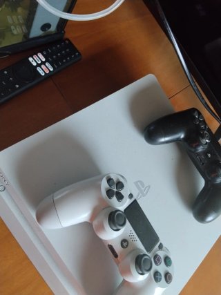Playstation 4 Slim 500GB Blanca