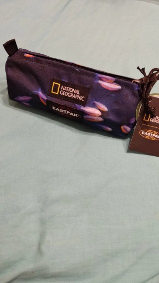 Estuche Eastpak x National Geographic Peces
