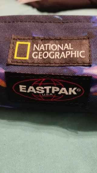 Estuche Eastpak x National Geographic Peces
