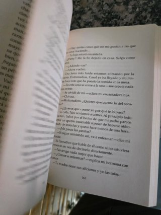 LOTE DOS LIBROS NOVELAs DE ESTHER Y SU MUNDO NUEVO