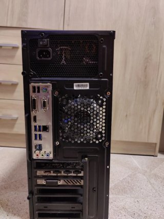 PC Gaming i5-8400 + GTX 1080 Ti 11GB · 16GB RAM ·