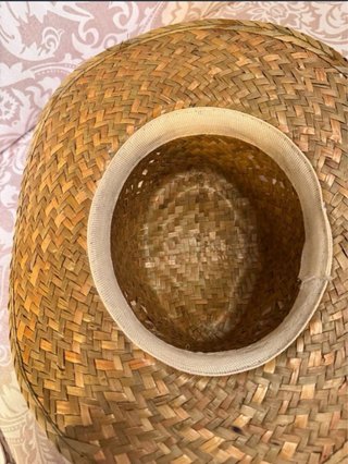 Sombrero de paja con pompones