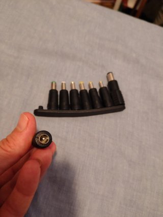 Adaptador Universal DC 8 en 1