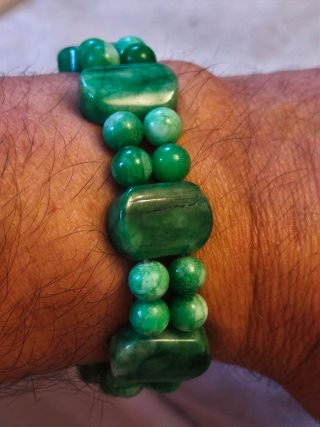 Pulsera jade verde con pastillas y bolas
