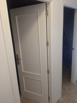 Puertas blancas pintadas