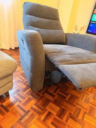 Sillón reclinable eléctrico seminuevo