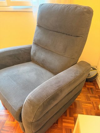 Sillón reclinable eléctrico seminuevo