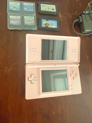 Nintendo DS Lite Rosa + Accesorios