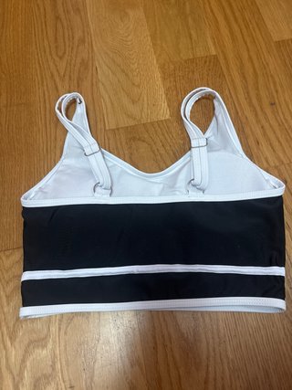 Bikini negro con detalles blancos