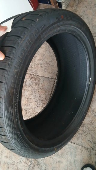 Neumático 275/35R19 100Y XL  esta nuevo sin usar