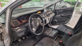 Honda FR-V 2006