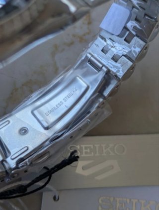 Reloj Seiko GMT Automático