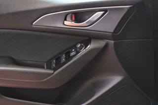 Mazda 3 2018