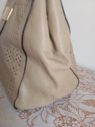 Bolso de piel Coccinelle beige