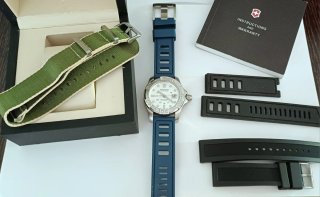 Reloj Victorinox Swiss Army 500M