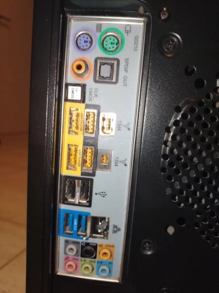 PC Sobremesa Intel i7 - 12GB RAM - SSD 480GB + 2.5